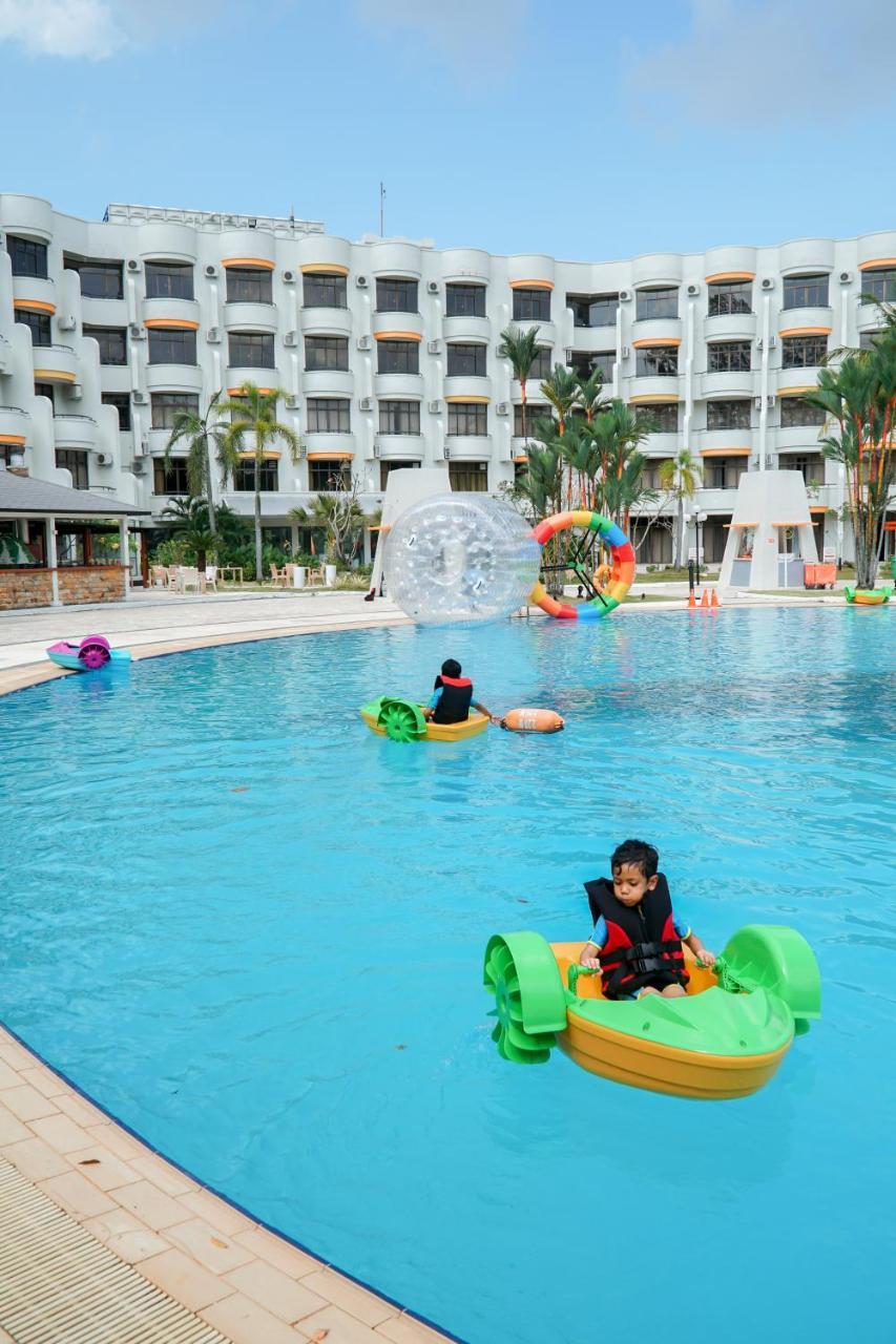 Harris Resort Batam Waterfront Sekupang Exteriér fotografie