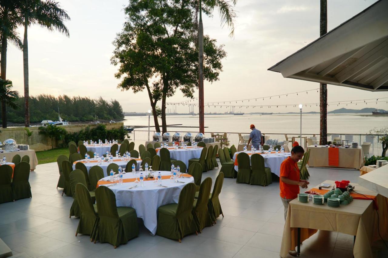Harris Resort Batam Waterfront Sekupang Exteriér fotografie