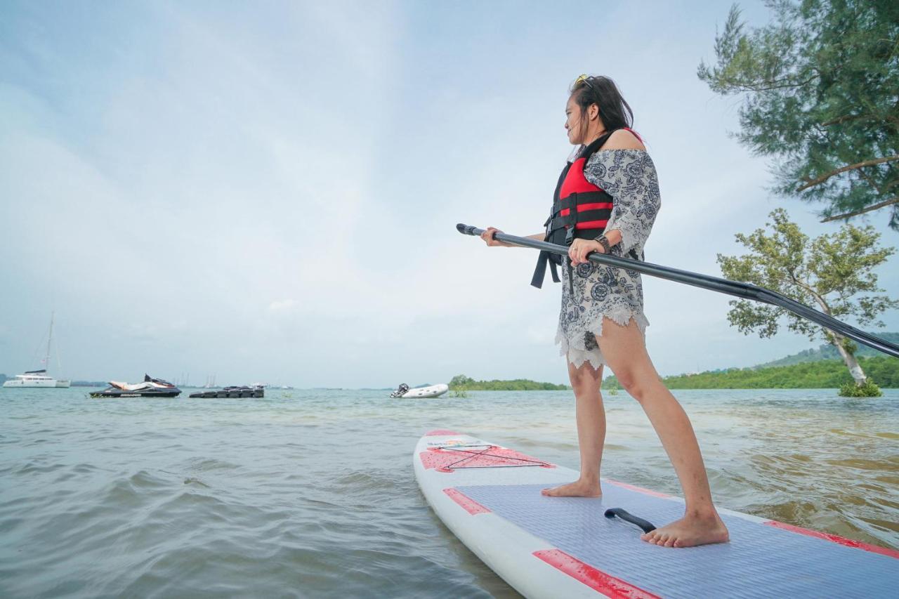 Harris Resort Batam Waterfront Sekupang Exteriér fotografie